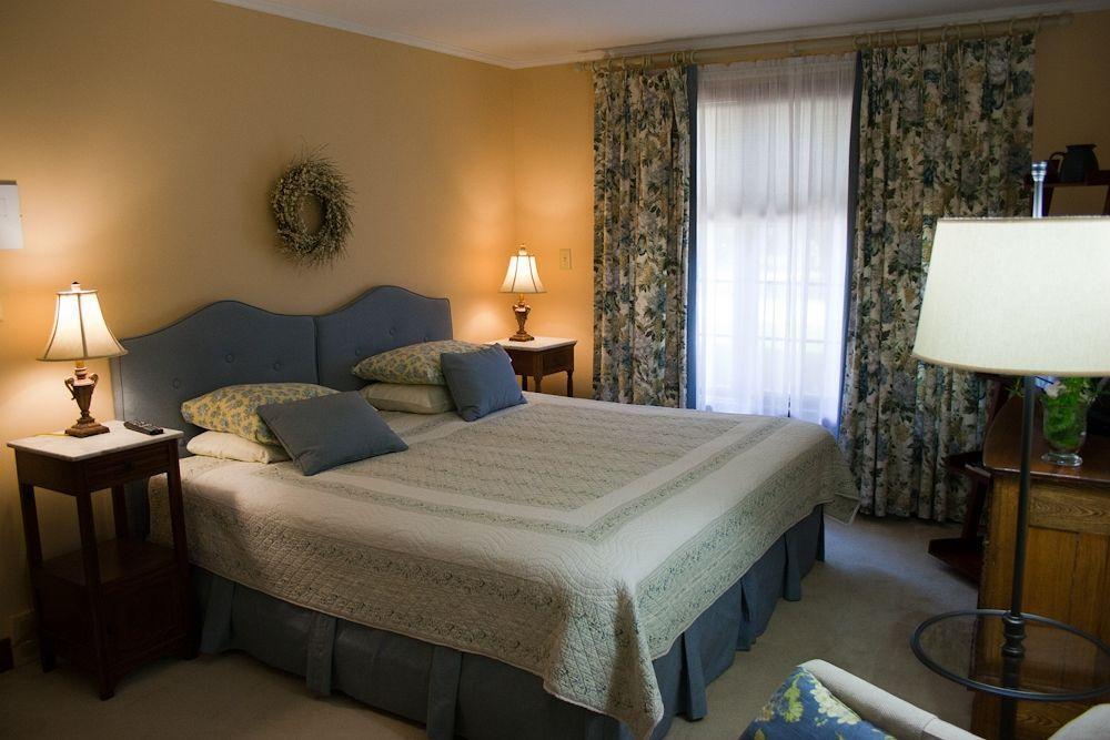 ניאגרה און דה לייק Cedar Gables Bed & Breakfast מראה חיצוני תמונה