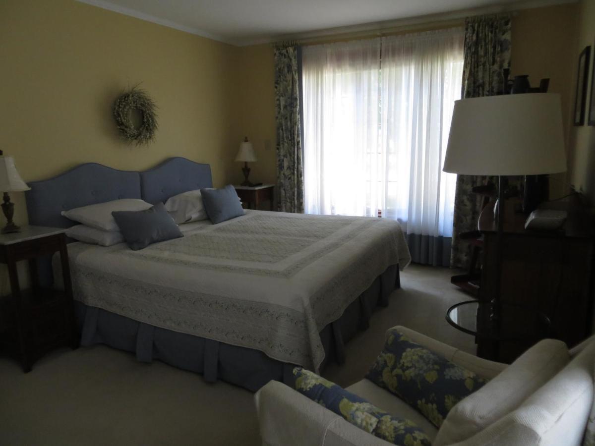 ניאגרה און דה לייק Cedar Gables Bed & Breakfast חדר תמונה